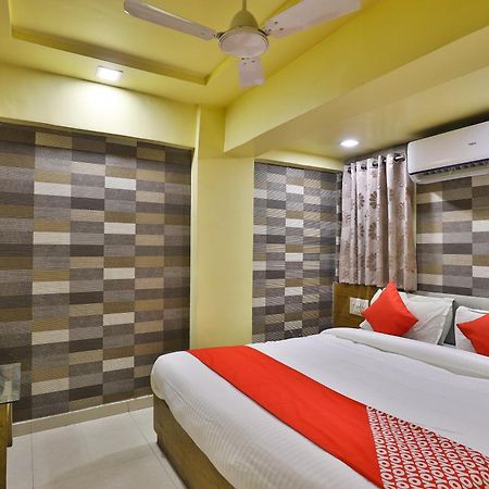 Spot On Hotel Shreeji Palace Ахмедабад Екстериор снимка