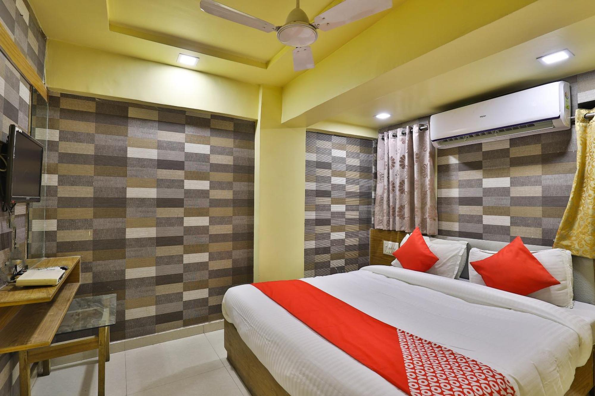 Spot On Hotel Shreeji Palace Ахмедабад Екстериор снимка