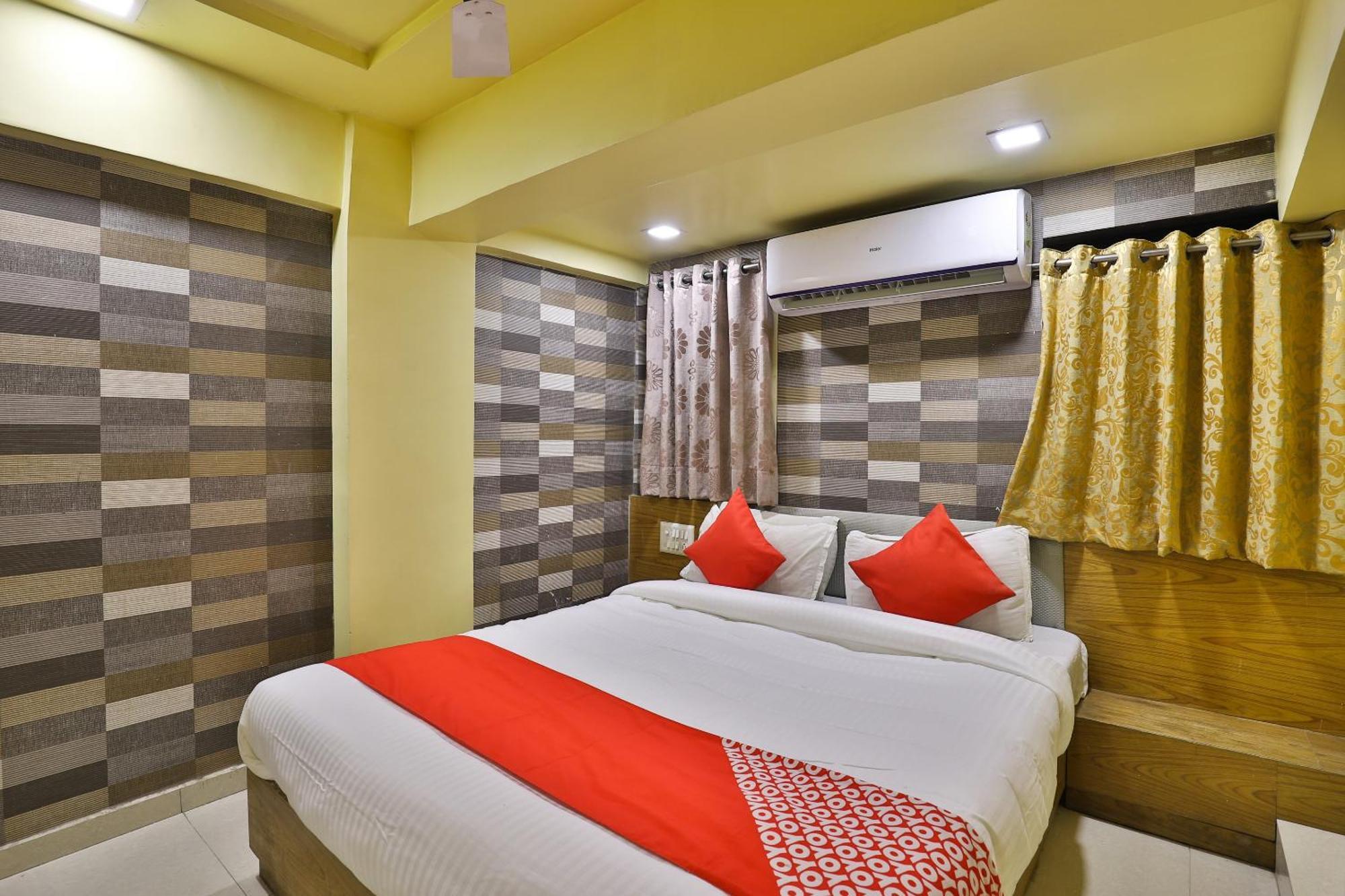 Spot On Hotel Shreeji Palace Ахмедабад Екстериор снимка